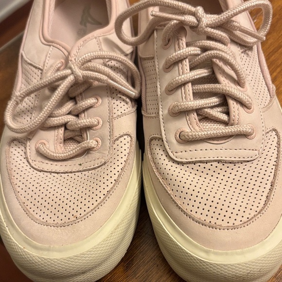 Sperry Women's Blush Perforated Leather Sneakers size 9.5 - Picture 2 of 7